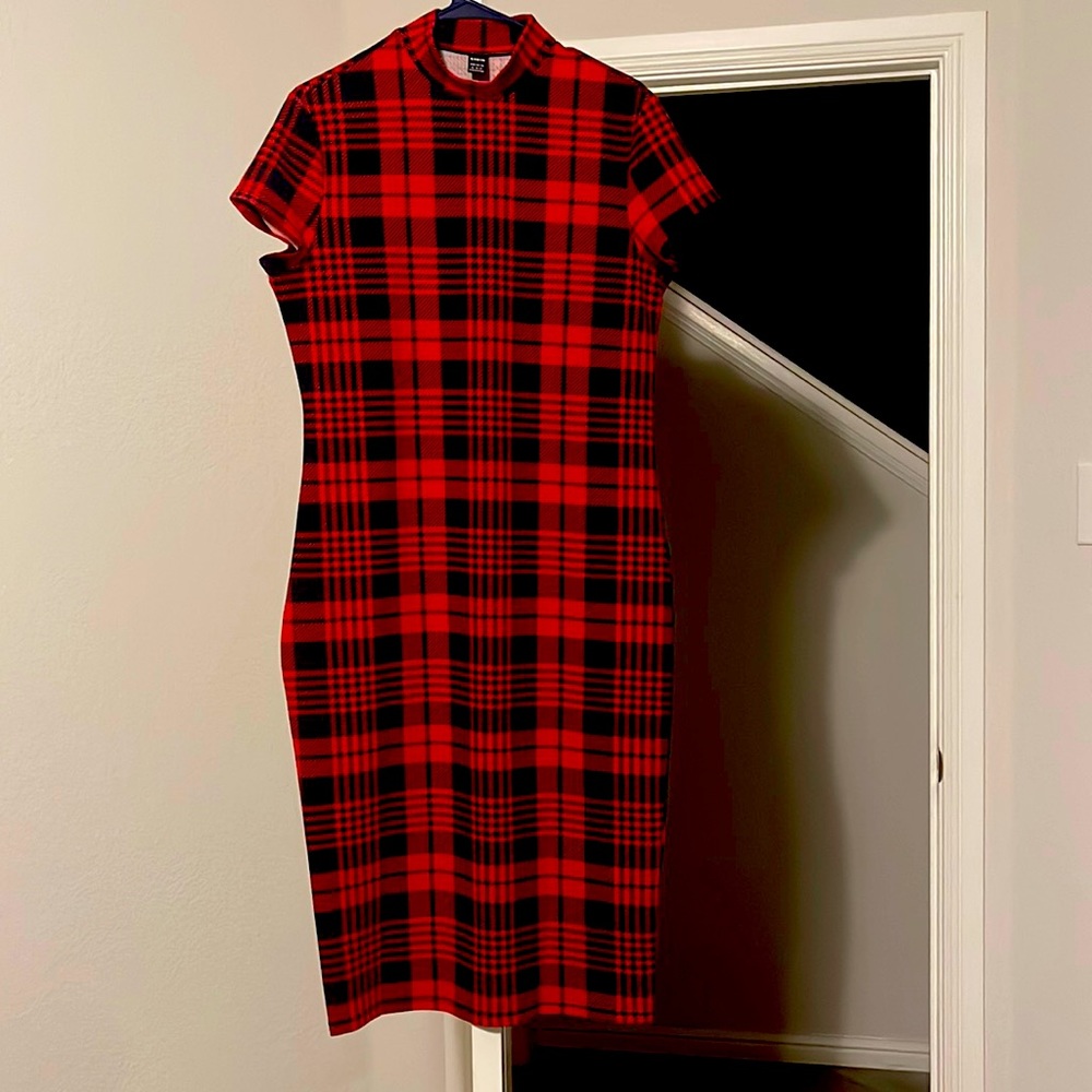Women’s Holiday Dress